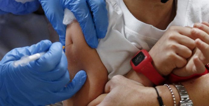 Danimarca: stop vaccini ai minori